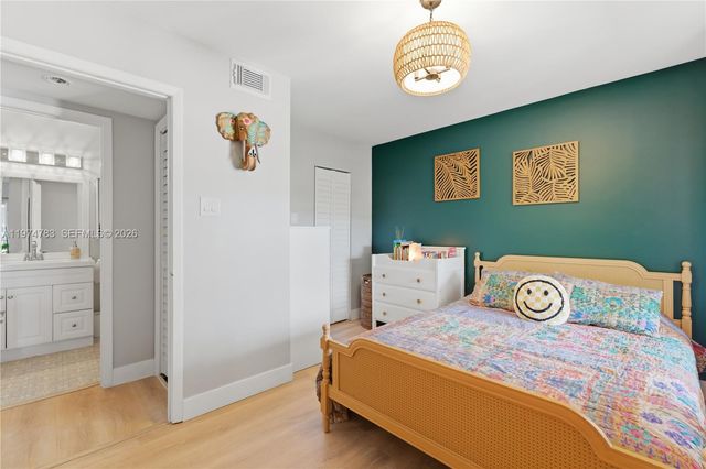 15325 SW 106th Ter 627, Miami, FL 33196