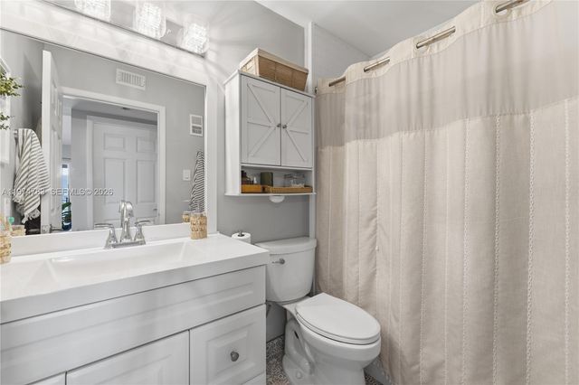 15325 SW 106th Ter 627, Miami, FL 33196