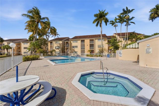 15325 SW 106th Ter 627, Miami, FL 33196