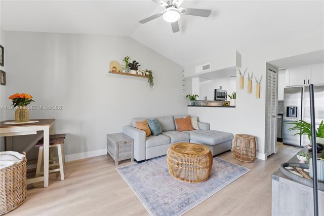 15325 SW 106th Ter 627, Miami, FL 33196