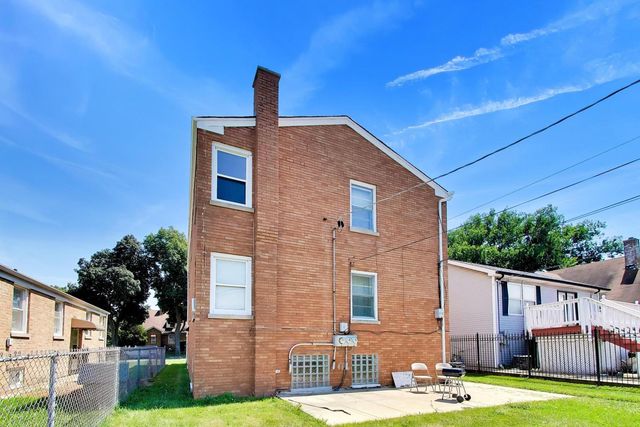 312 23rd Avenue, Bellwood, IL 60104
