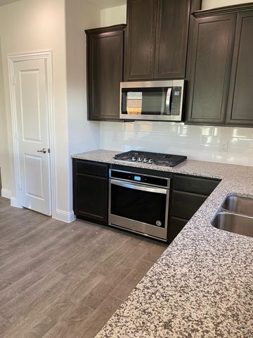 1301 Surrey Street, Melissa, TX 75454