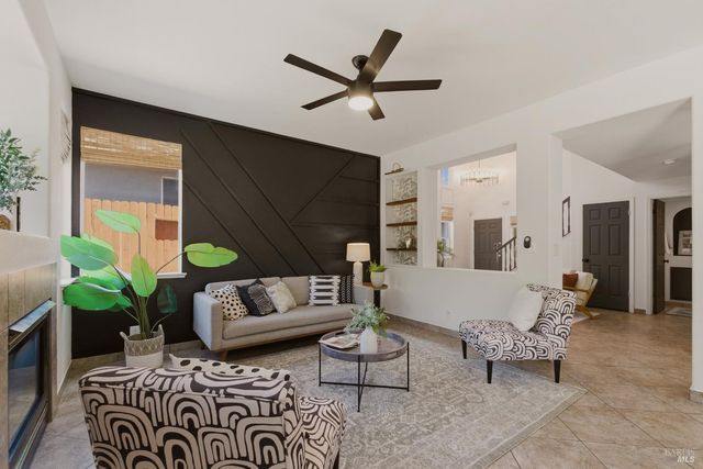 517 Edenderry Dr, Vacaville, CA 95688