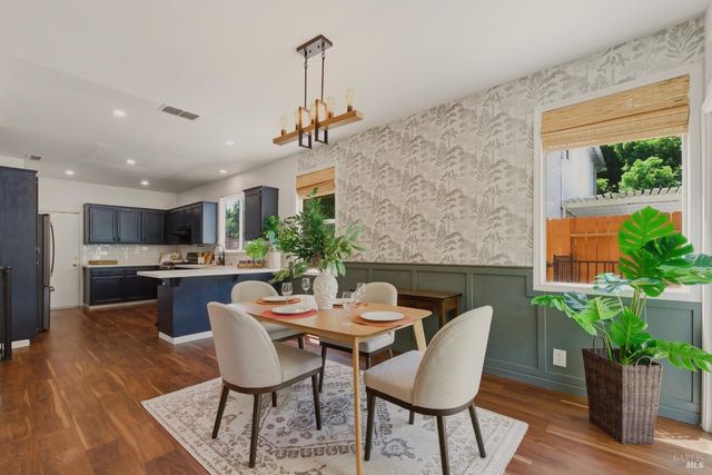 517 Edenderry Dr, Vacaville, CA 95688