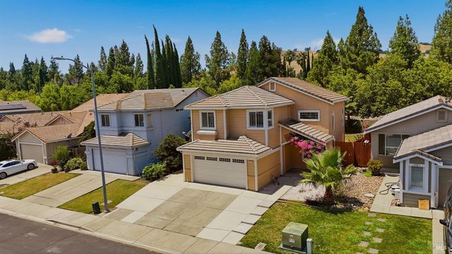 517 Edenderry Dr, Vacaville, CA 95688