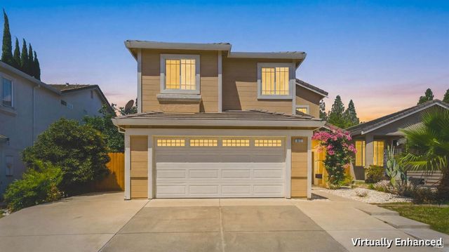 517 Edenderry Dr, Vacaville, CA 95688