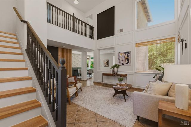 517 Edenderry Dr, Vacaville, CA 95688