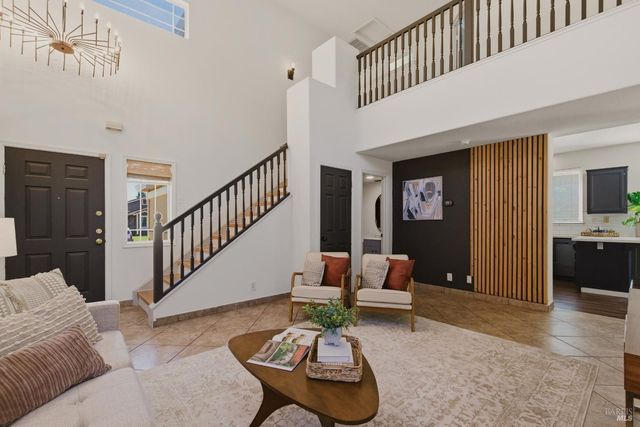 517 Edenderry Dr, Vacaville, CA 95688