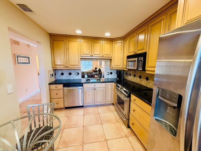 9261 Vista Del Lago, Boca Raton, FL 33428