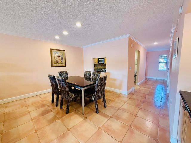 9261 Vista Del Lago, Boca Raton, FL 33428