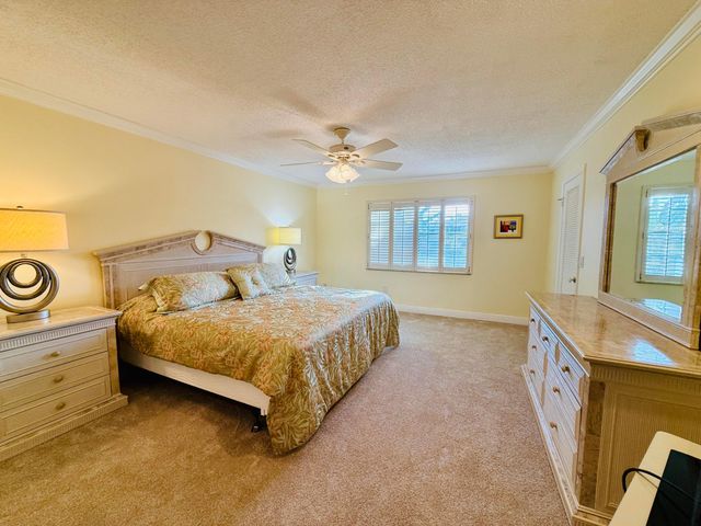 9261 Vista Del Lago, Boca Raton, FL 33428