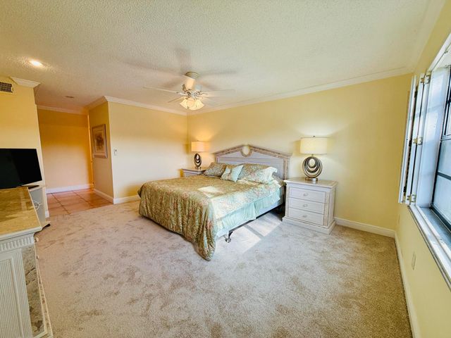 9261 Vista Del Lago, Boca Raton, FL 33428