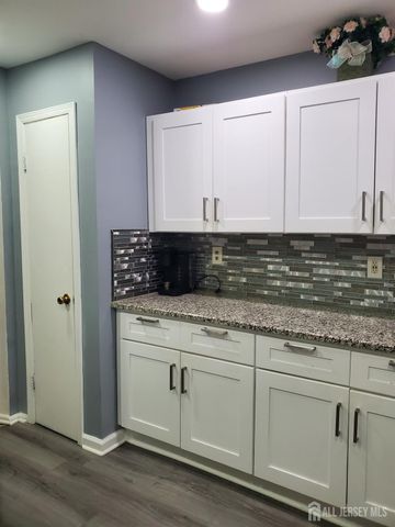 333 College Drive, Edison, NJ 08817