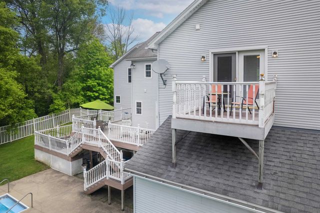 1851 York Street Extension, Poultney, VT 05764
