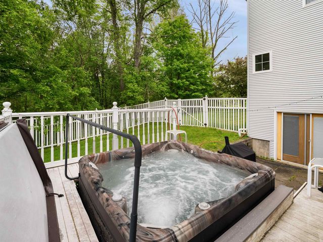 1851 York Street Extension, Poultney, VT 05764