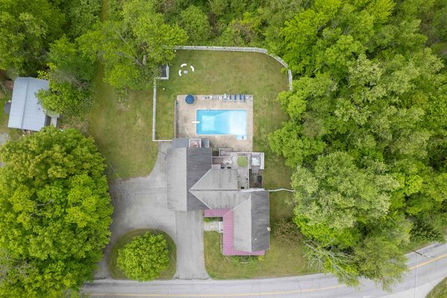 1851 York Street Extension, Poultney, VT 05764