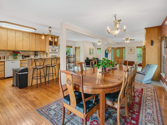1851 York Street Extension, Poultney, VT 05764