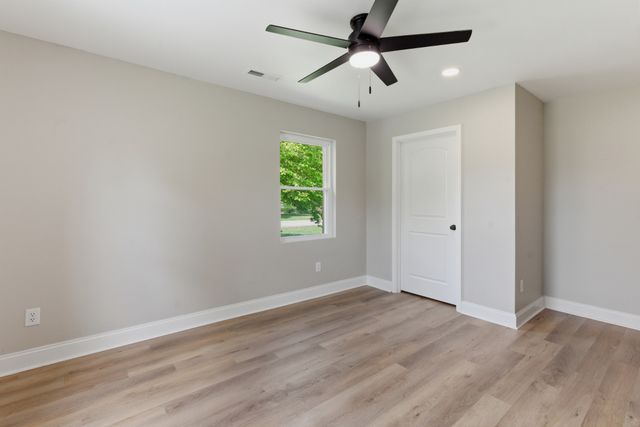 1141 Cranberry Dr, Murfreesboro, TN 37129