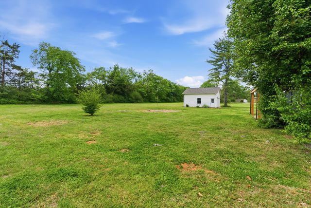 1141 Cranberry Dr, Murfreesboro, TN 37129