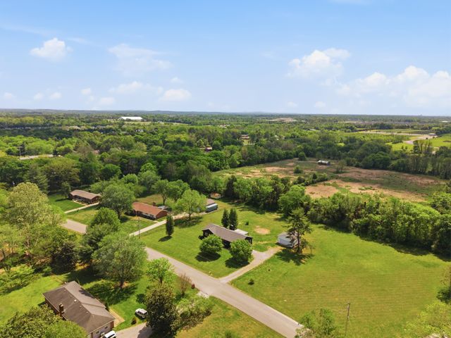 1141 Cranberry Dr, Murfreesboro, TN 37129