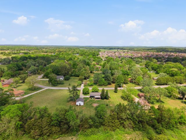 1141 Cranberry Dr, Murfreesboro, TN 37129