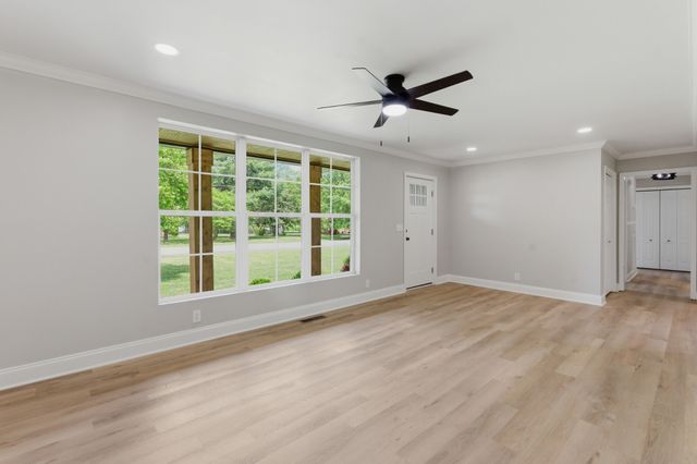 1141 Cranberry Dr, Murfreesboro, TN 37129