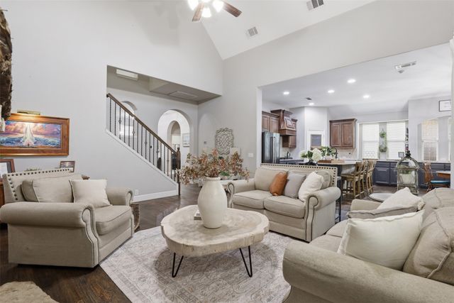 1004 Tara Drive, Burleson, TX 76028