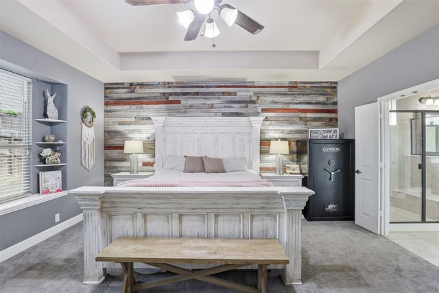 1004 Tara Drive, Burleson, TX 76028