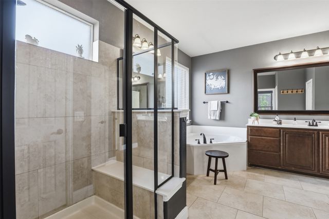 1004 Tara Drive, Burleson, TX 76028