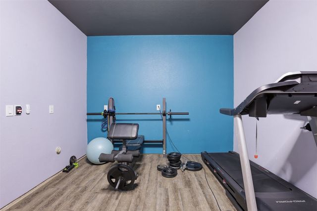 1004 Tara Drive, Burleson, TX 76028