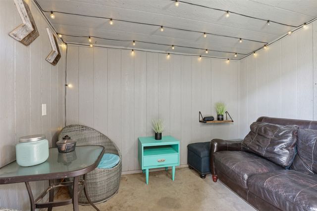 1004 Tara Drive, Burleson, TX 76028