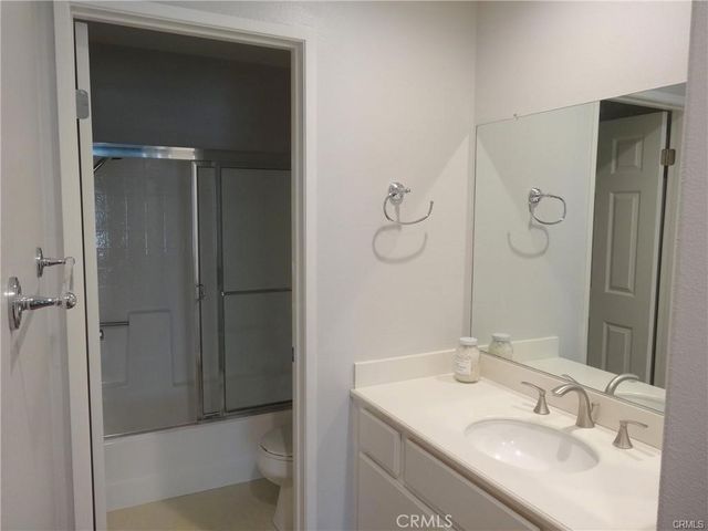 2960 Champion Way 1307, Tustin, CA 92782