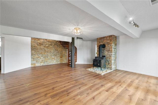 1601 Vogt Road, Raymore, MO 64083