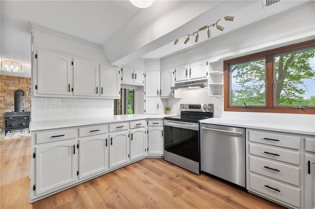 1601 Vogt Road, Raymore, MO 64083