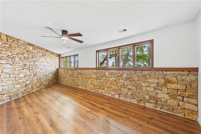 1601 Vogt Road, Raymore, MO 64083
