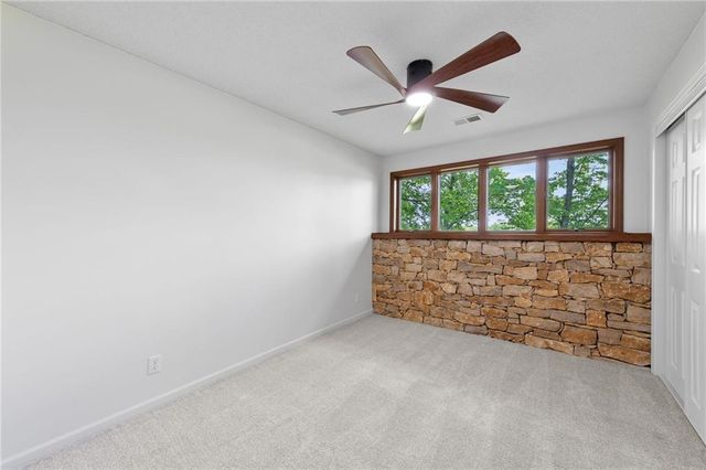 1601 Vogt Road, Raymore, MO 64083