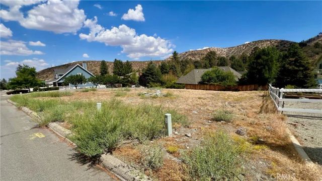 5419 Pacific Crest, Wrightwood, CA 92397