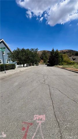 5419 Pacific Crest, Wrightwood, CA 92397