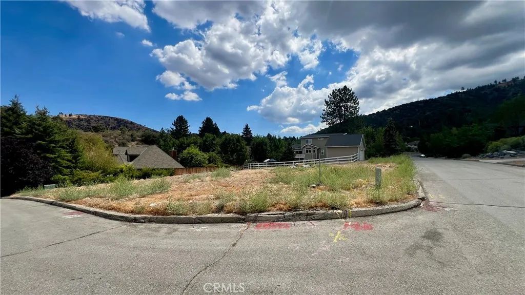 5419 Pacific Crest, Wrightwood, CA 92397