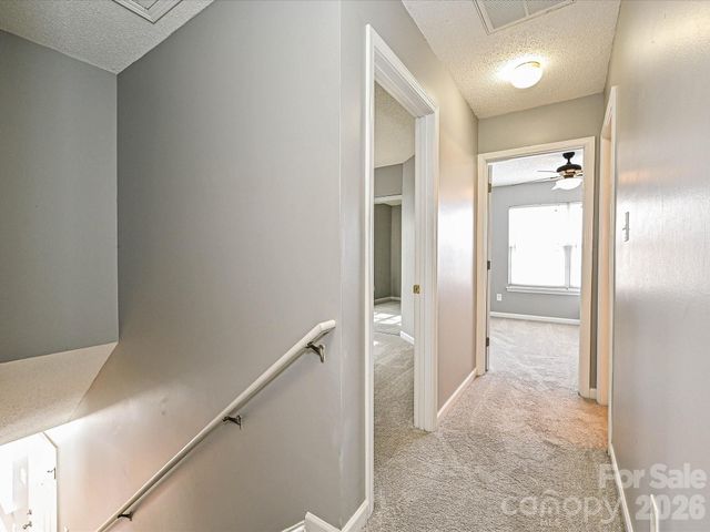 8627 Meadowmont View Drive, Charlotte, NC 28269