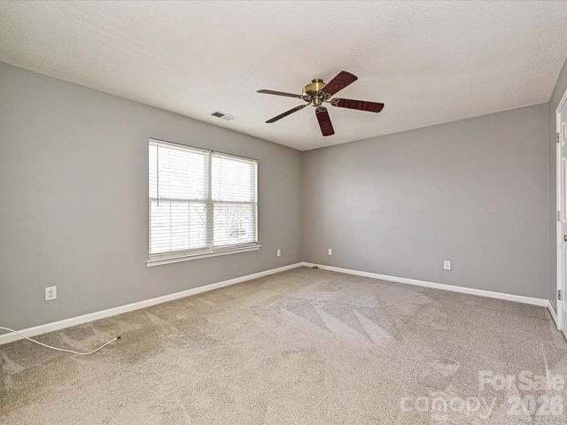 8627 Meadowmont View Drive, Charlotte, NC 28269