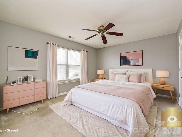 8627 Meadowmont View Drive, Charlotte, NC 28269