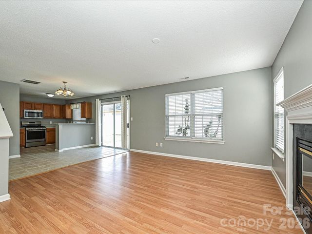 8627 Meadowmont View Drive, Charlotte, NC 28269