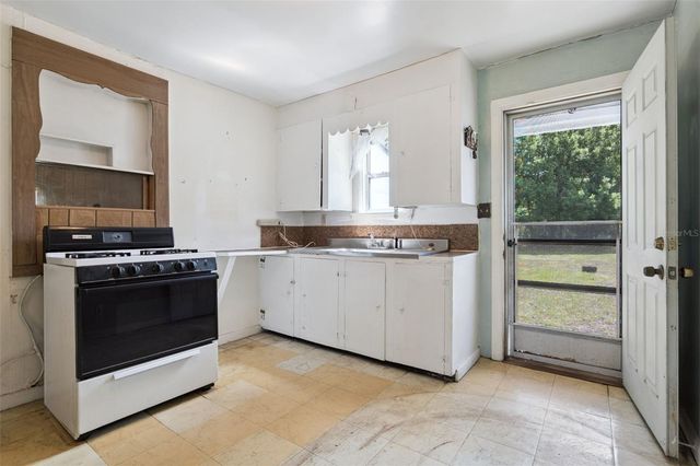 1203 SASOON AVENUE, Orlando, FL 32803