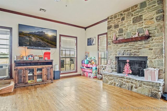 15308 E 121st Place N, Collinsville, OK 74021