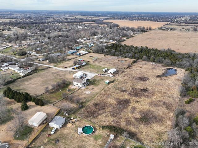 15308 E 121st Place N, Collinsville, OK 74021