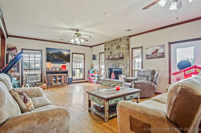 15308 E 121st Place N, Collinsville, OK 74021