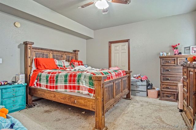 15308 E 121st Place N, Collinsville, OK 74021