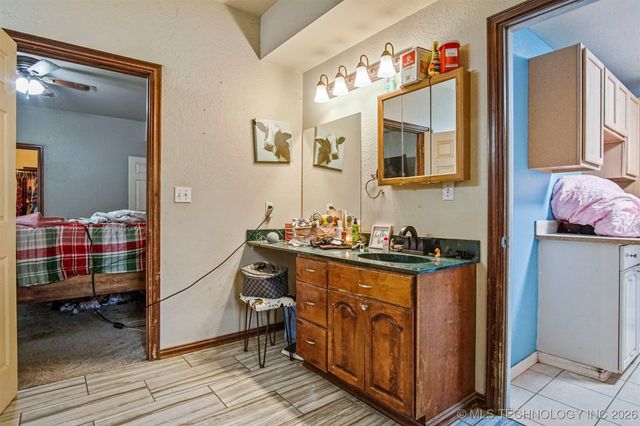 15308 E 121st Place N, Collinsville, OK 74021