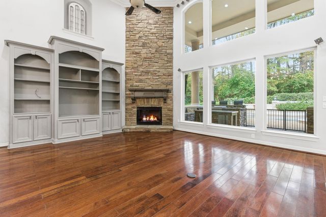 7346 Teaswood Drive, Conroe, TX 77304